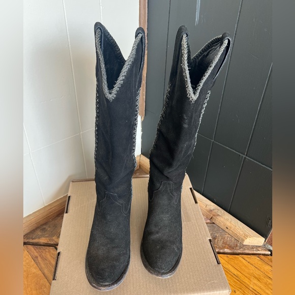 Lane black plain Jane suede boots - Picture 2 of 5